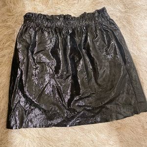 Zara black patent leather skirt with pockets